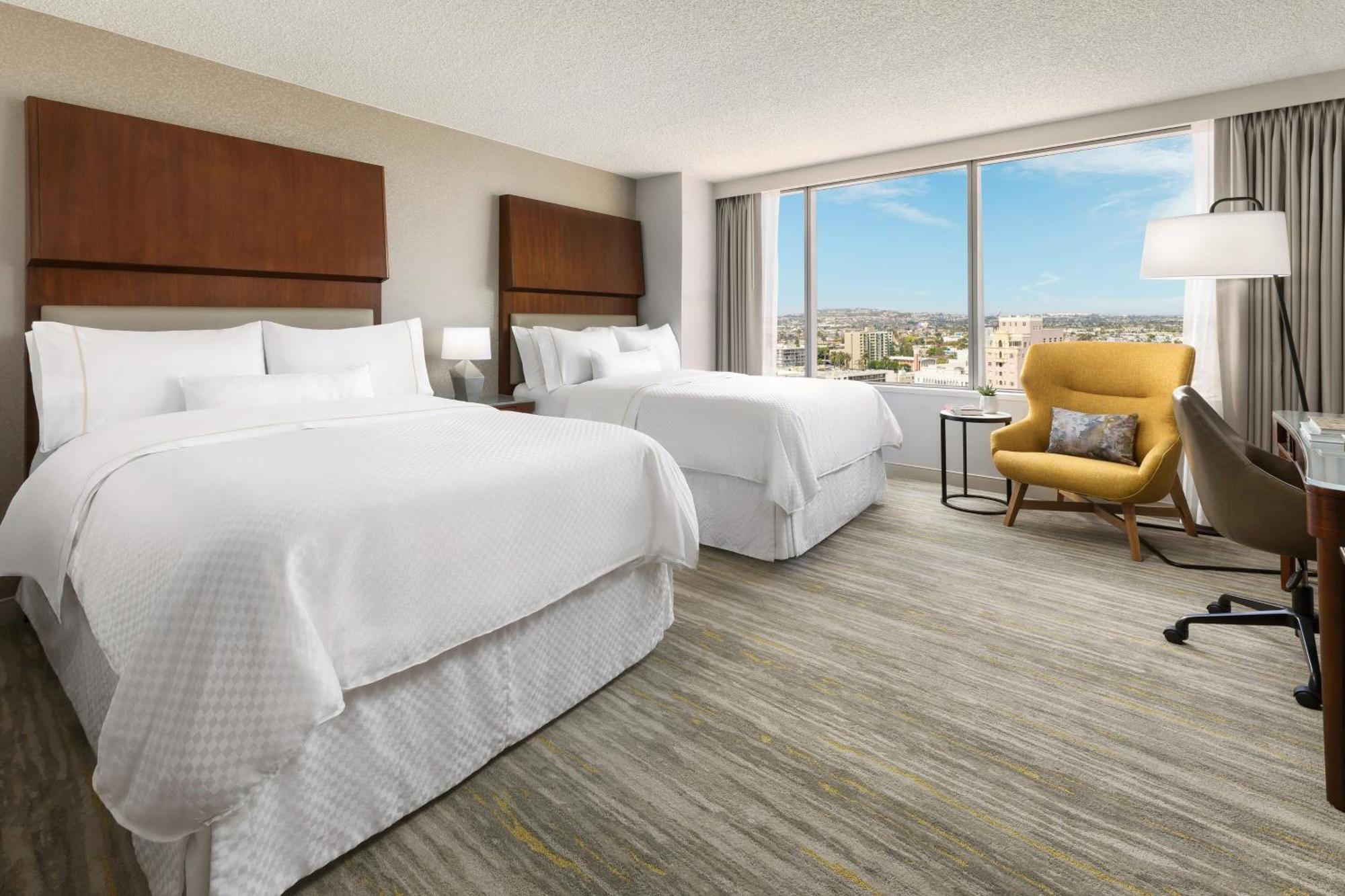 Guest Room Two Double Beds High Floor